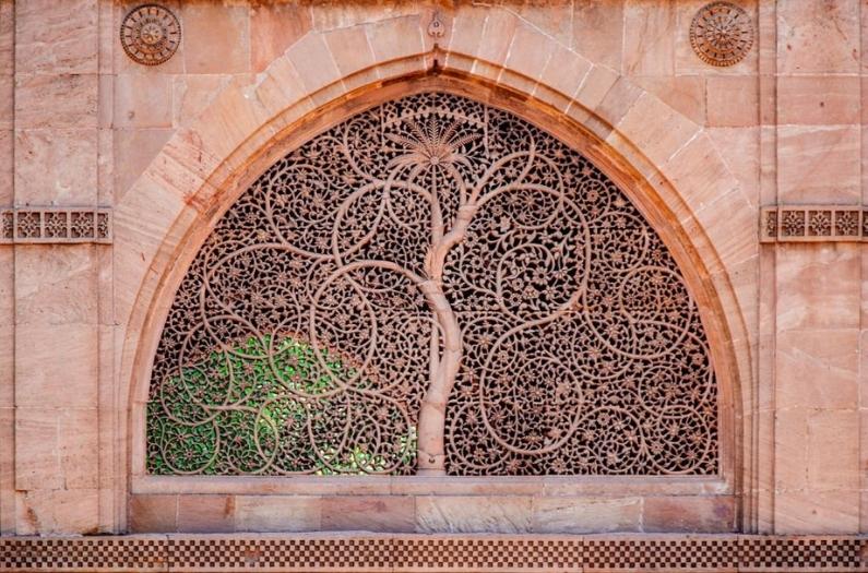 Beautiful design at Sidi Saiyyed Mosque.