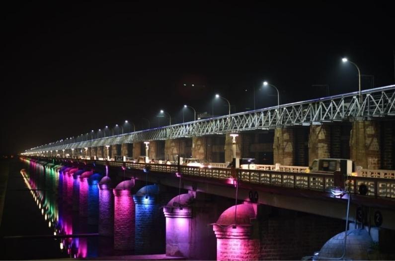 Beautiful night view of Prakasam barrage.