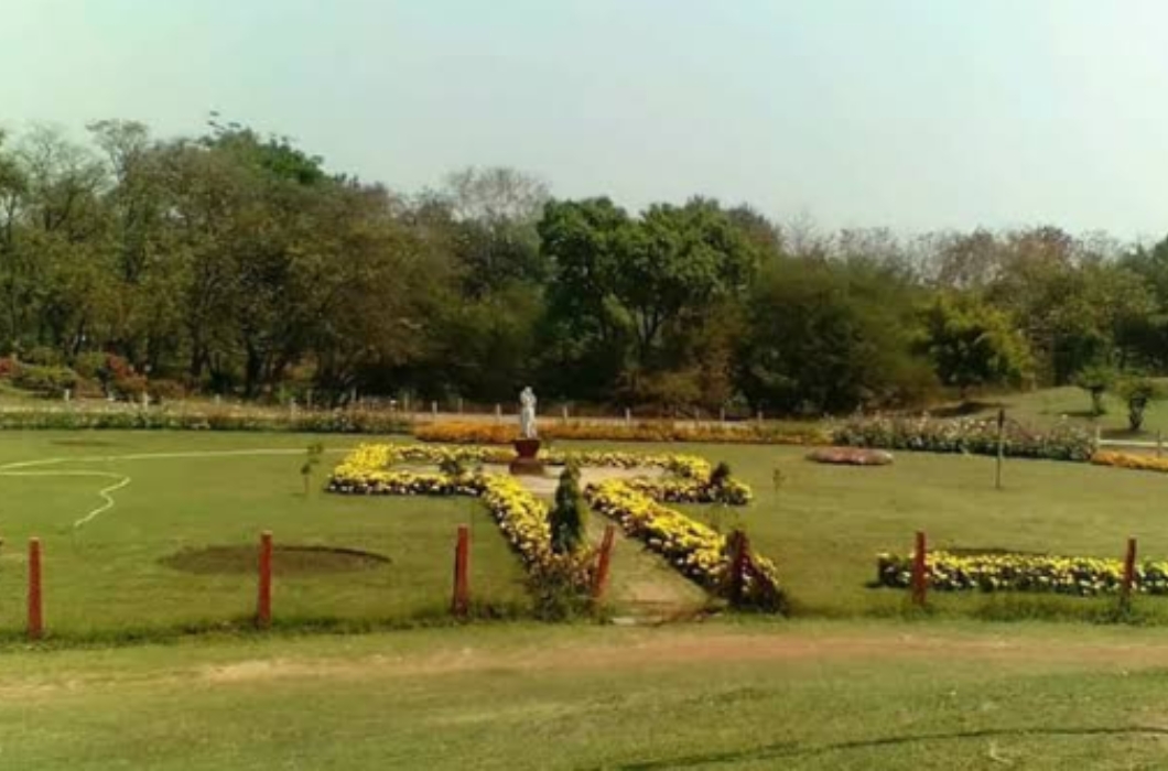 Jubilee Park may be an excellent recreational open space found in Bhilai. It is a perfect, helpful way to appreciate the open-air offices.