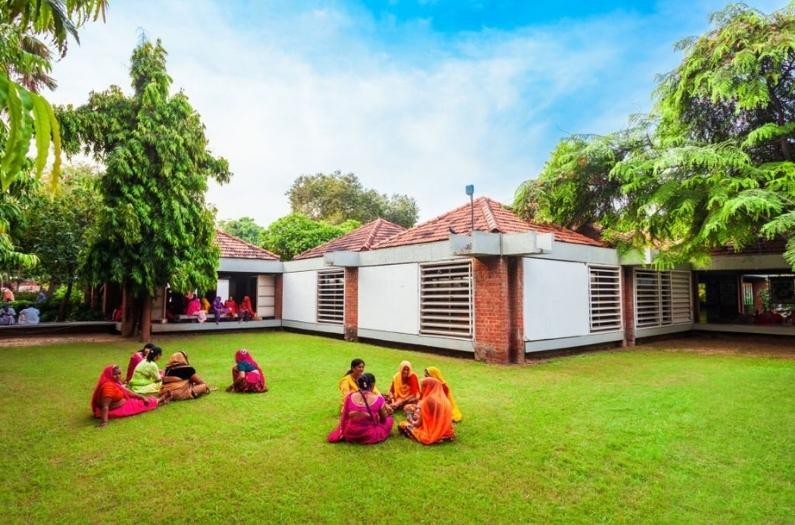 Unidentified pilgrims at the Sabarmati Gandhi Ashram or Harijan Ashram in Ahmedabad