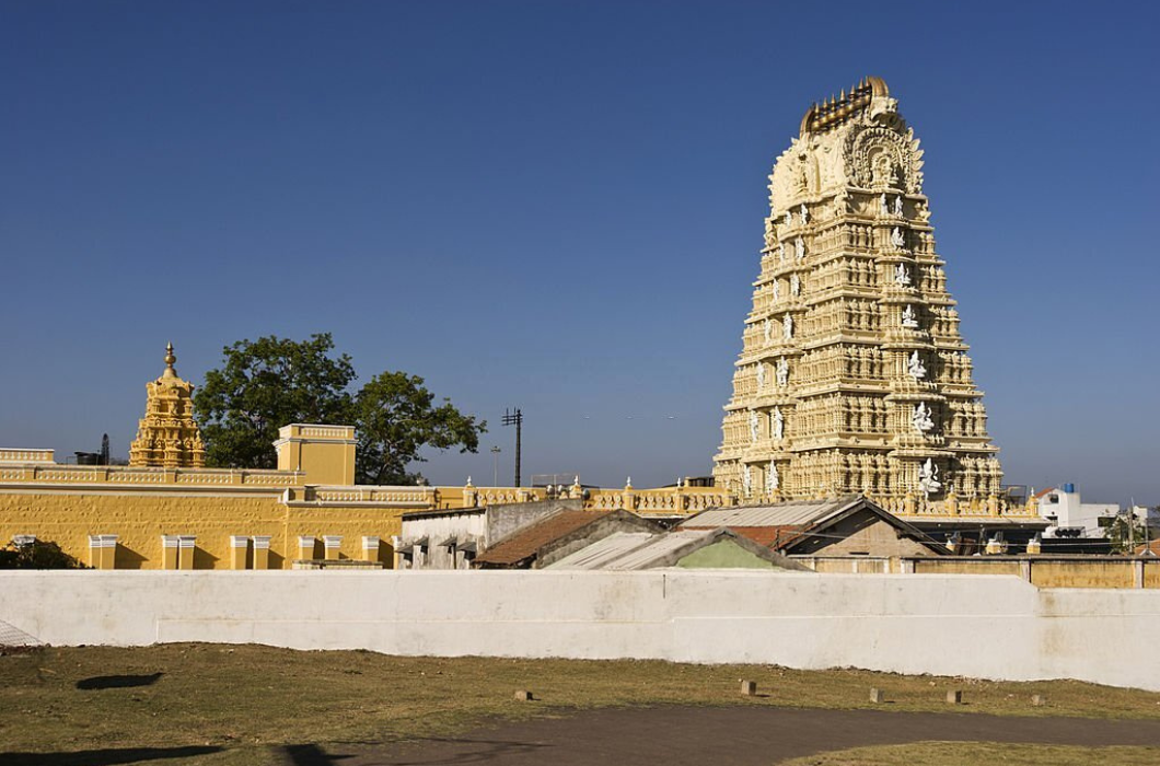 Sri Chamundeshwari Devi Temple front photo