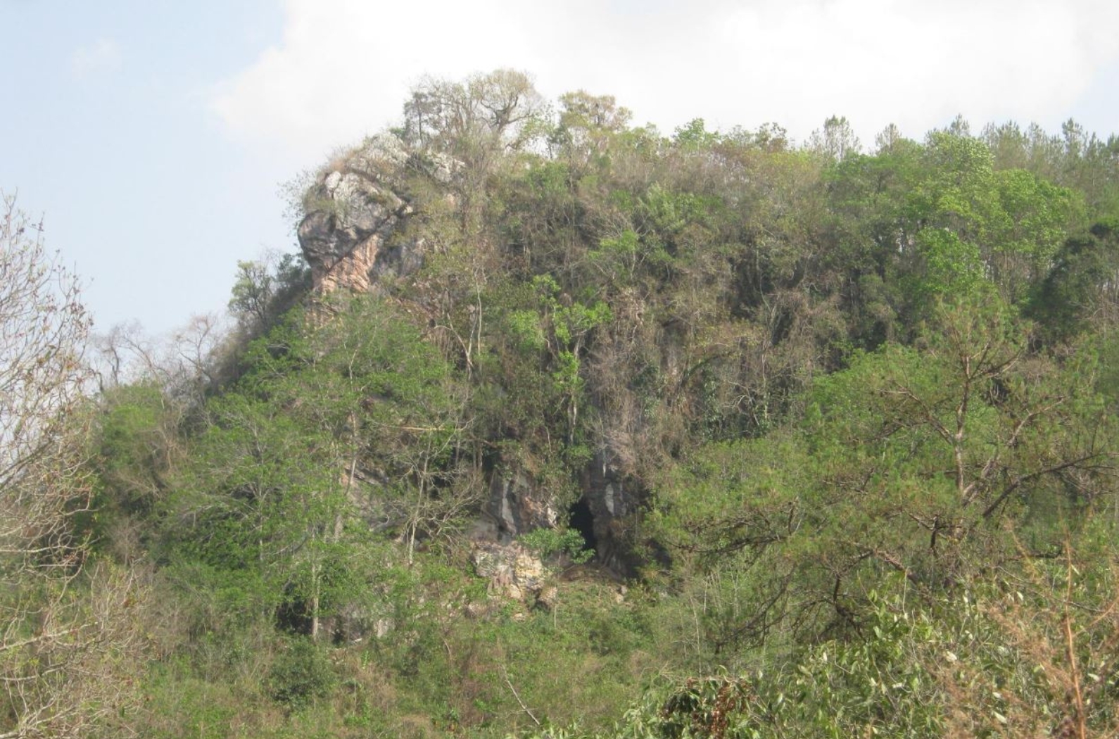 Khangkhui Khullen Mangsor Cave