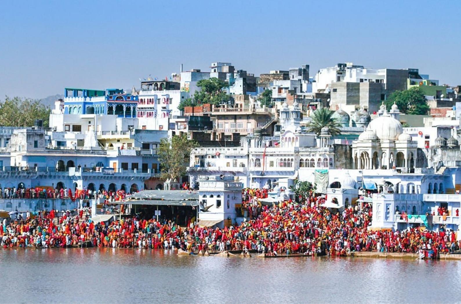 Scene of Pushkar lake during Pushkar Camel fair. Pilgrims from all over the India come to take holy bath at this religious Pushkar lake.