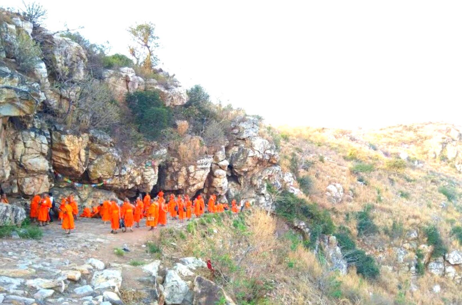 View Saptaparni Cave place