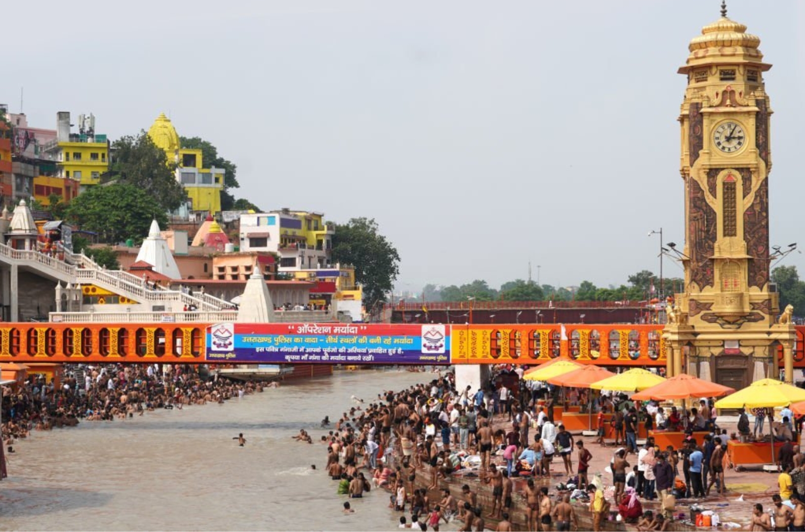 Har Ki Pauri is a famous ghat on the banks of the Ganga in Haridwar in the Indian state of Uttarakhand.