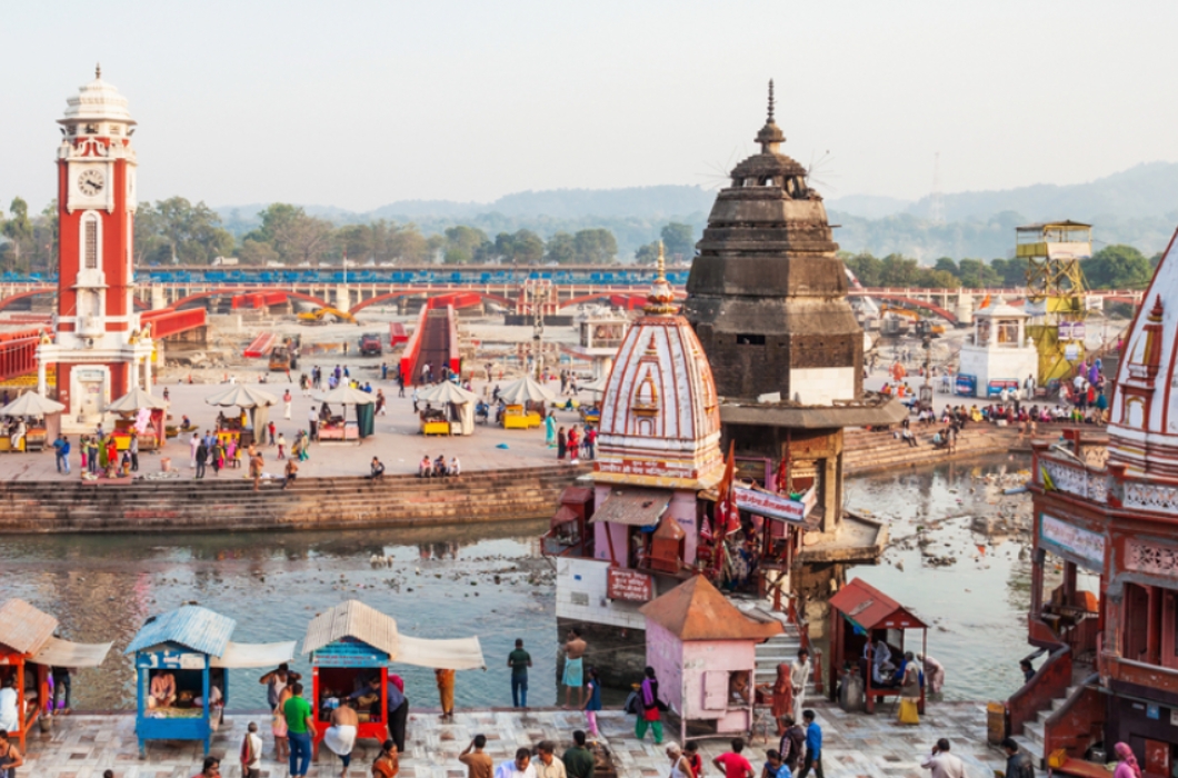 Har Ki Pauri is a famous ghat on the banks of the Ganges in Haridwar, India. This revered place is the major landmark of Haridwar.