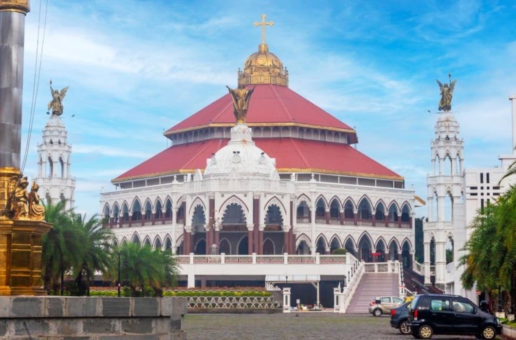 St.francis CSI church.Locally known as Edapally Church is a Catholic pilgrimage church in Edapally, Kochi, India.