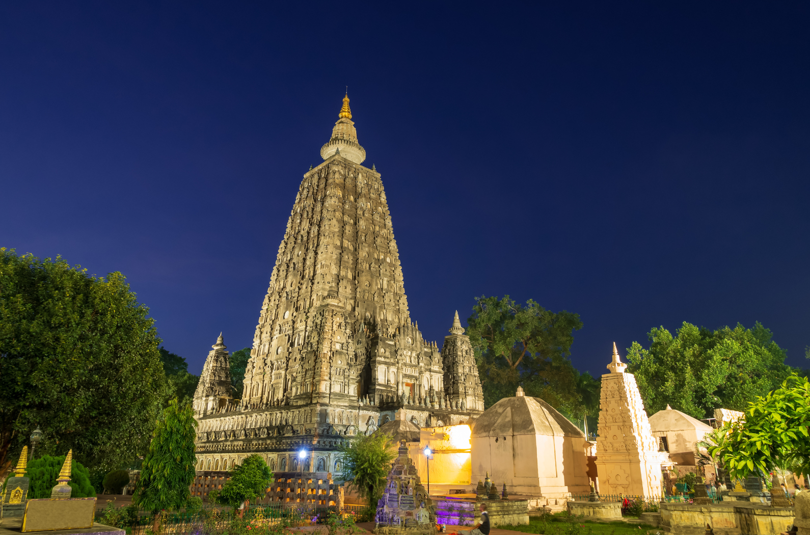 Kandariya Mahadev Temple night view photo