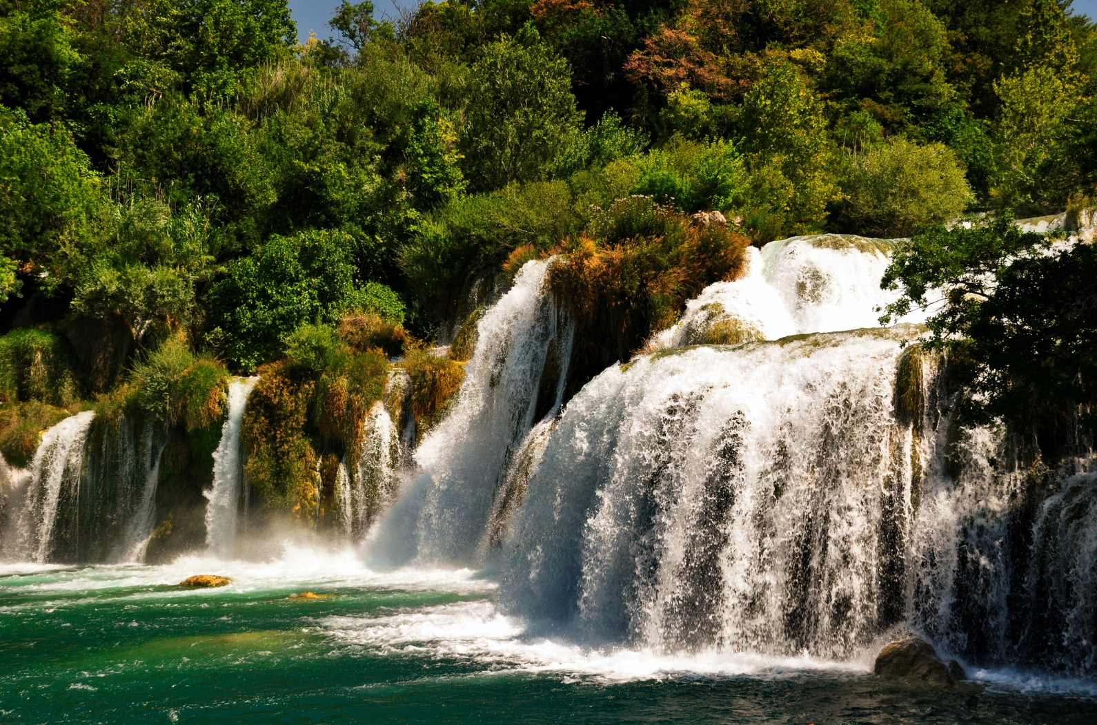 Dhuandhar Waterfalls photo