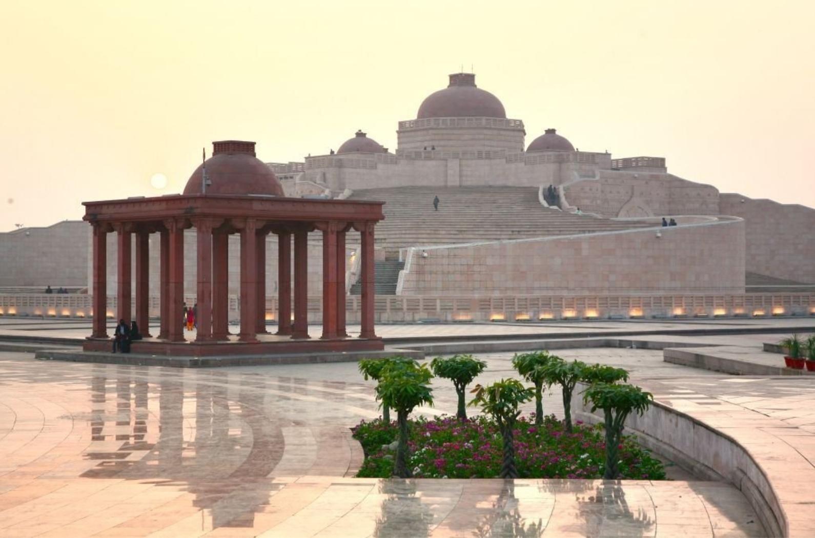 Ambedkar Memorial Park is a public park and memorial in Lucknow Uttar Pradesh India