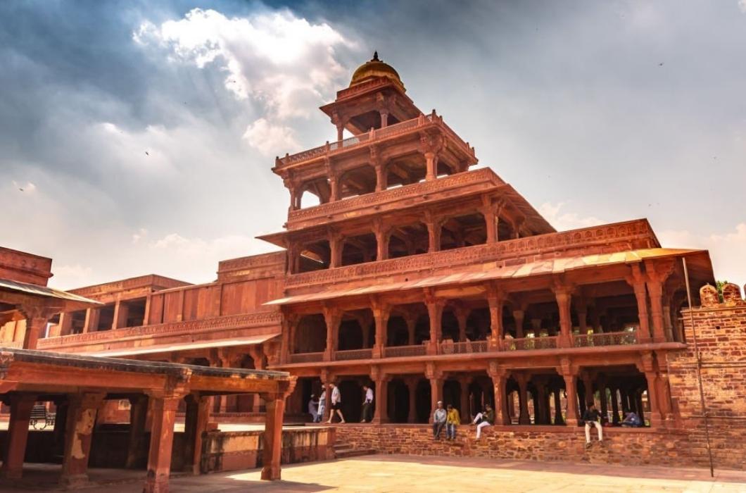 Panch Mahal The Panch Mahal meaning 'Five level Palace' was commissioned by Akbar is a palace in Fatehpur Sikri, Uttar Pradesh, India