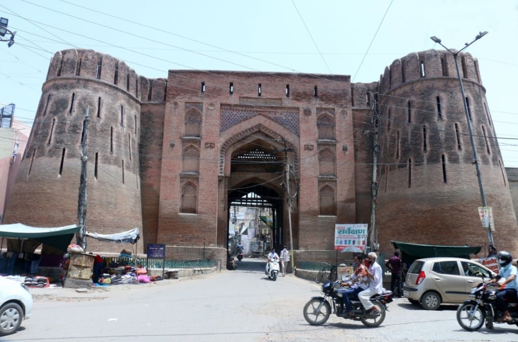 Architecture design View of main gate (Barsi Gate) of Asigarh Fort built by Prithviraj Chauhan in 12th century in Hansi city in Hisar district.