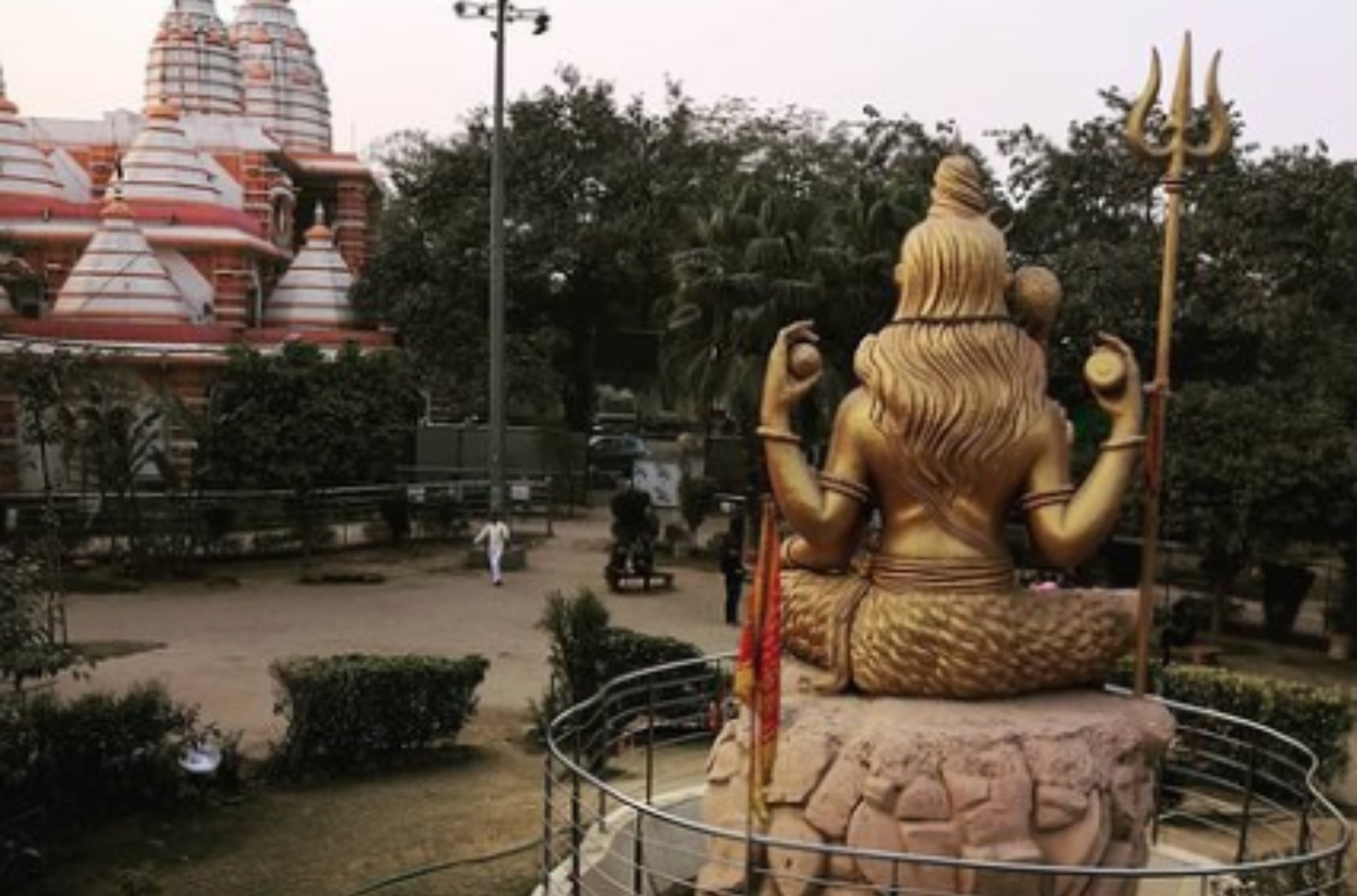 Sheetla Mata Temple is the oldest Hindu pilgrimage. it is believed that this temple in Gurgaon is associated with the story of the Mahabharata.