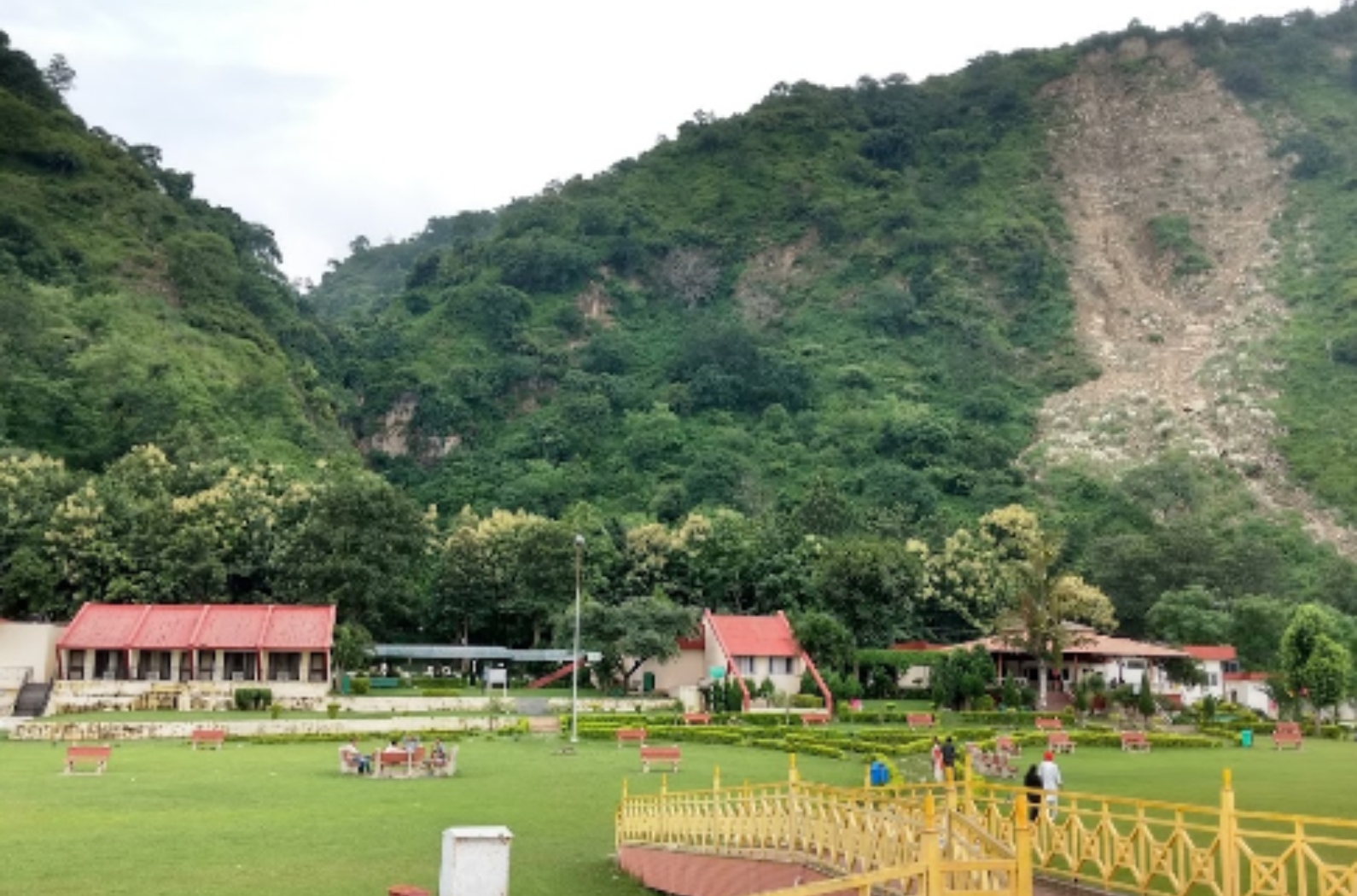 During the British Raj, the hills were left neglected, and it had been only once India’s independence that Morni Hills came to the limelight and were developed as a traveler hotspot.