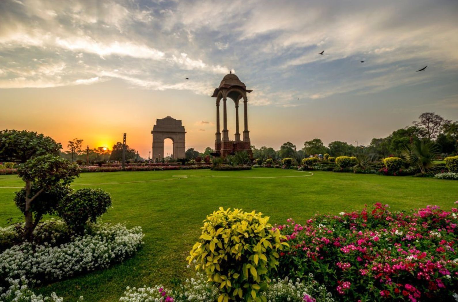 Historical Places in India Gate