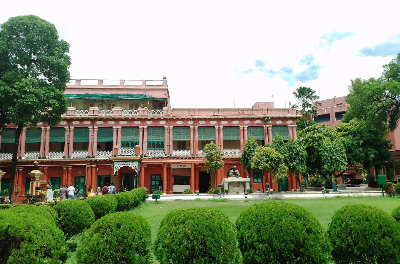 People visiting at Jorashankor Thakurbari