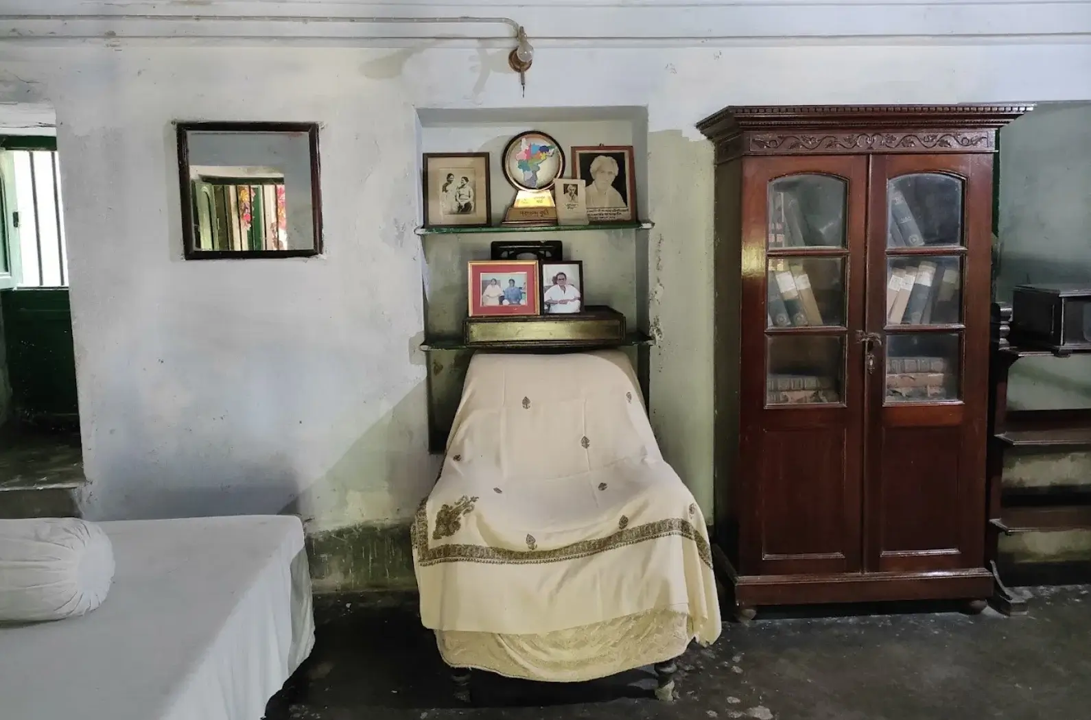 Inside view of Sarat Chandra Chattopadhyay Kuthi