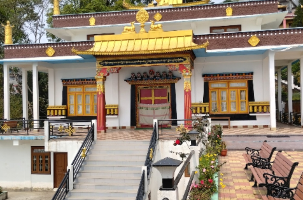 Geden Tharpa Choling Monastery