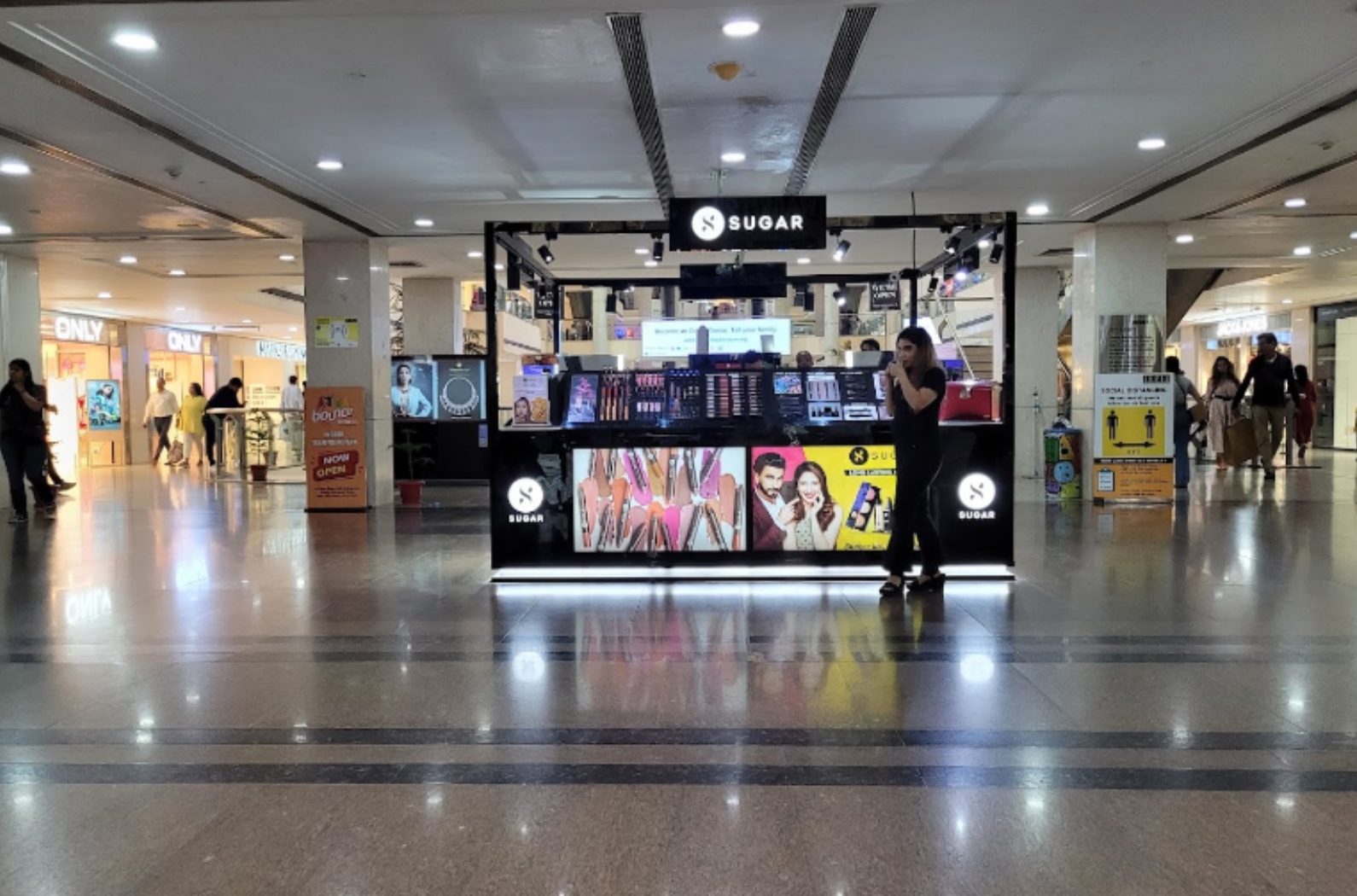 Shipra Mall inside view