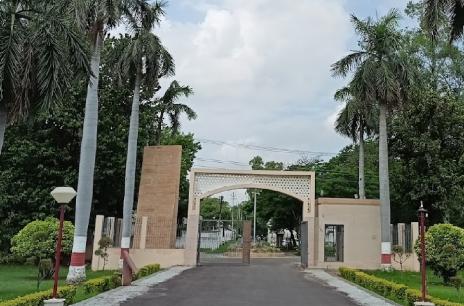 Sir Syed Academy Museum outside view