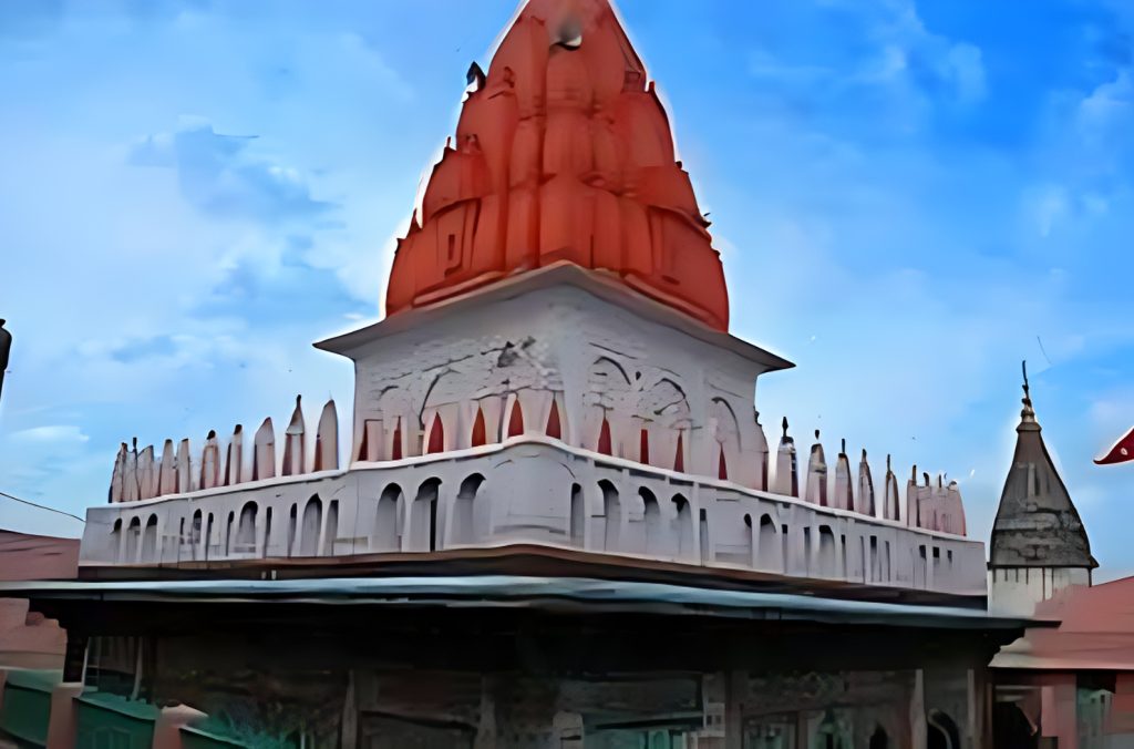 Shri Hanuman Garhi Mandir, Ayodhya - 10th-century Hindu temple