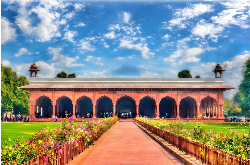 Diwan-I-Am Agra: Majestic Mughal Court of Audience