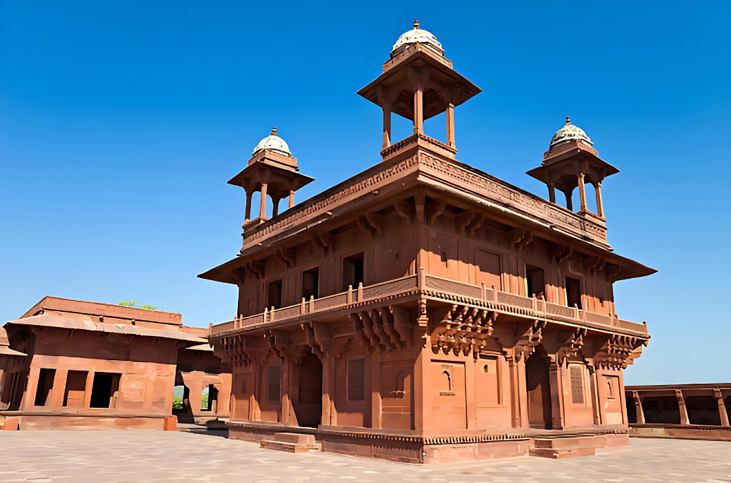 Diwan E Khas - Attraction, History and Its Unique architecture