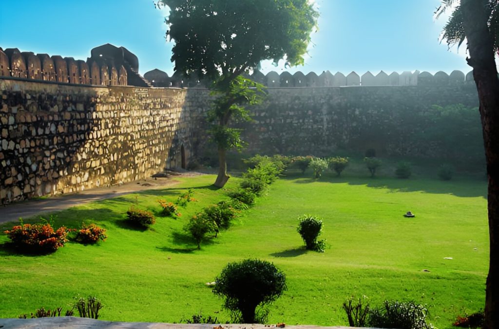 Jhansi Fort history Jhansi Uttar Pradesh India