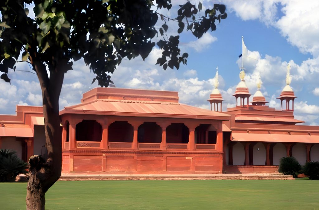 Diwan-I-Am Agra: Majestic Mughal Court of Audience