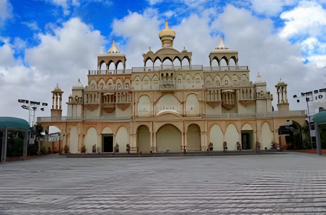 Raj Mahal Gardens, Nature's Serene Haven-Best tour place