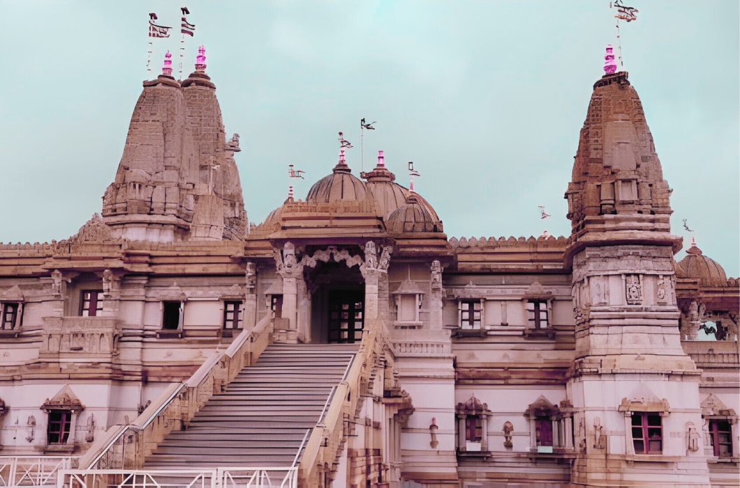 Shri Khatu Shyam Temple: Sacred Hindu Shrine in Agra