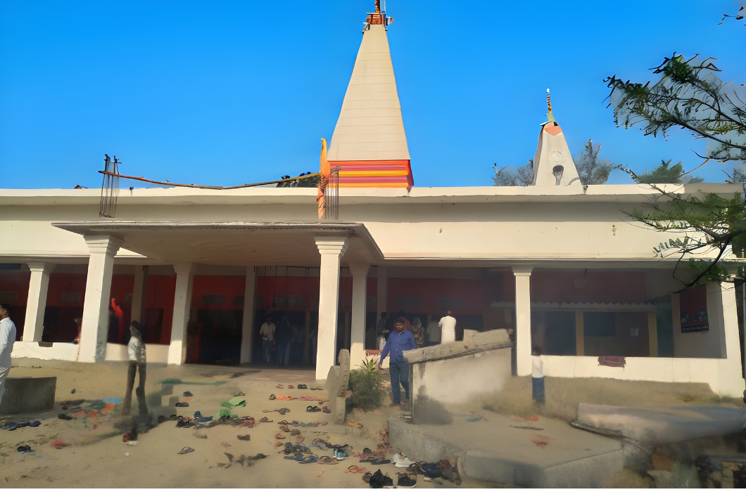 Baripur Mandir, Deoria