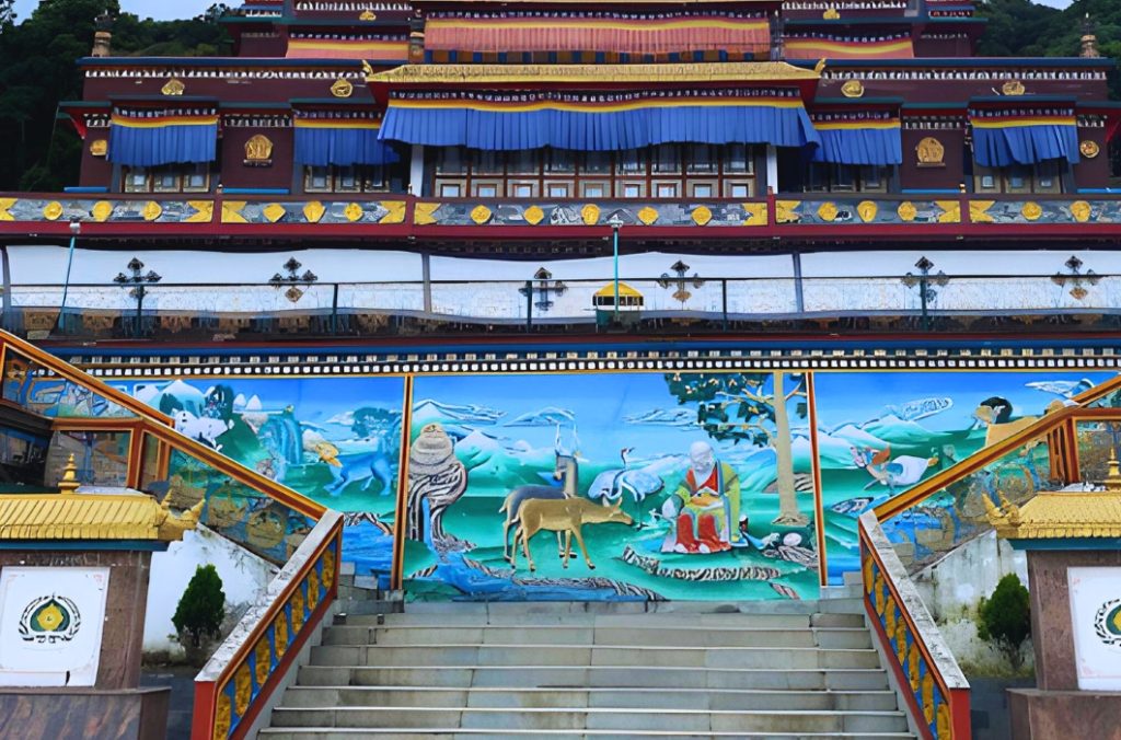 Pal Karma Zurmang Shedup Chokhor Ling Lingdum Monastery (Ranka Monastery)