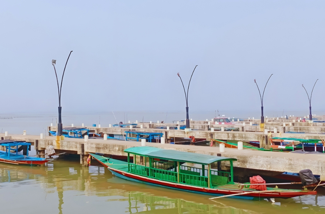 Chilika Lake Boat Centre