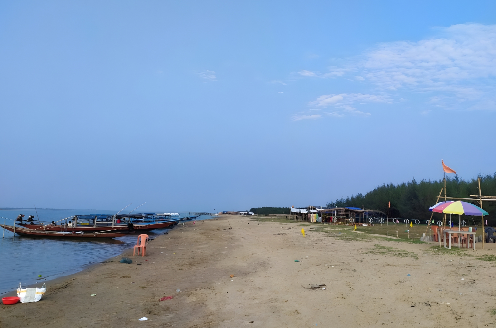 sky views on a sunny day at Picnic Spot Satapada