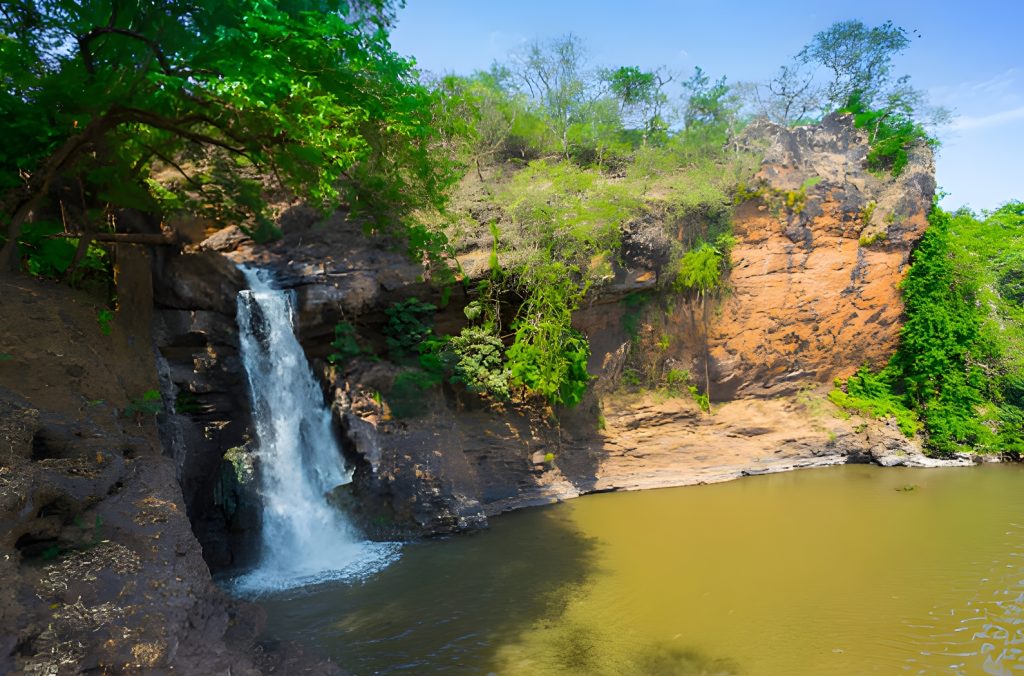 Sanaghagara Waterfall