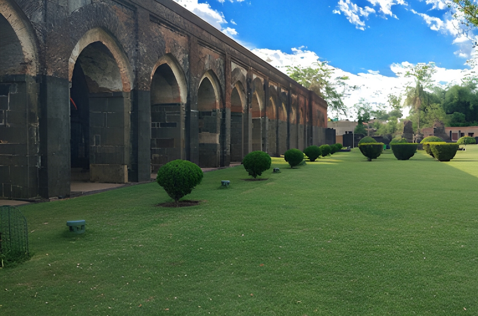 Adina Mosque