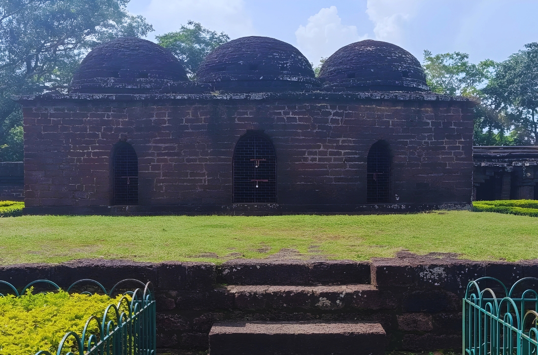 Kurumbera Fort