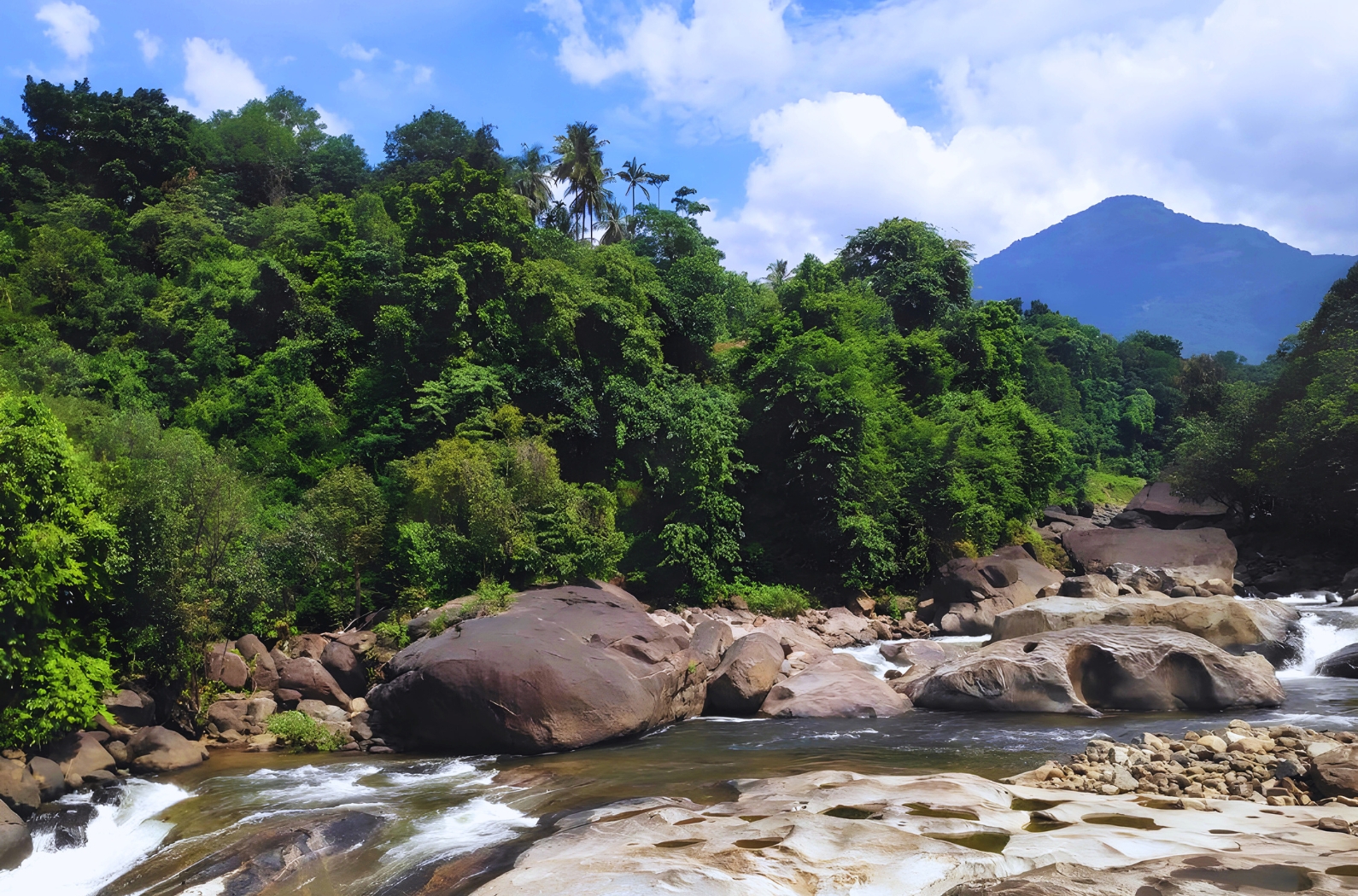 Arippara Waterfalls