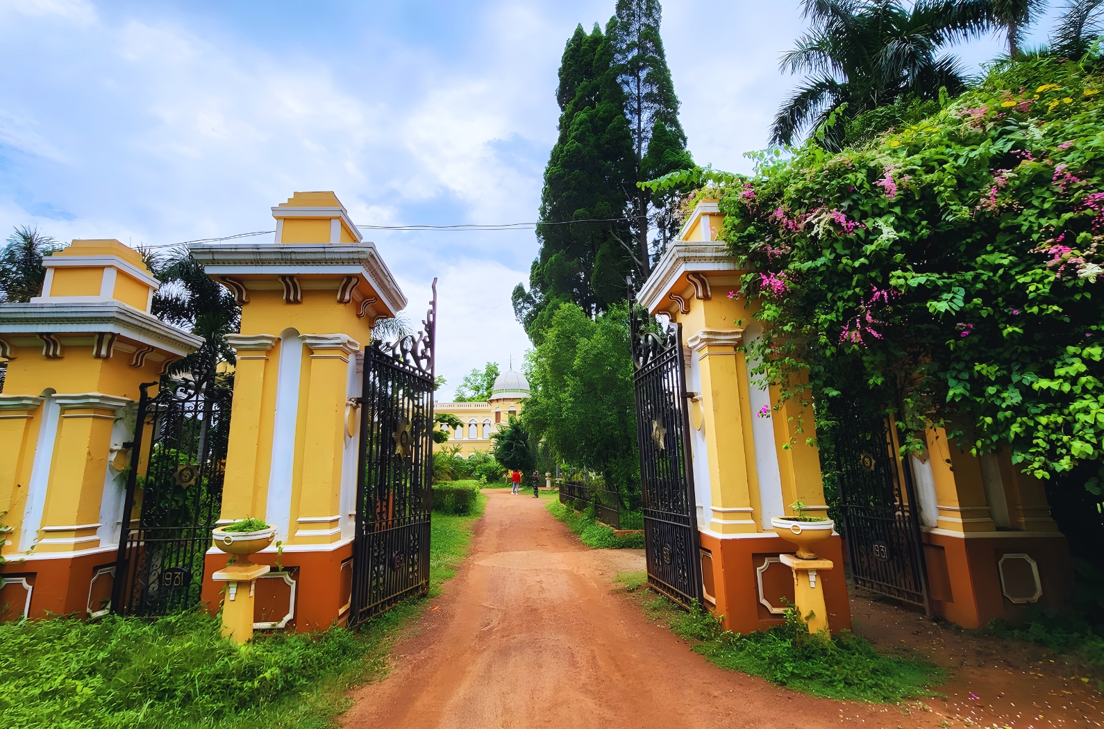 Jhargram Palace Heritage