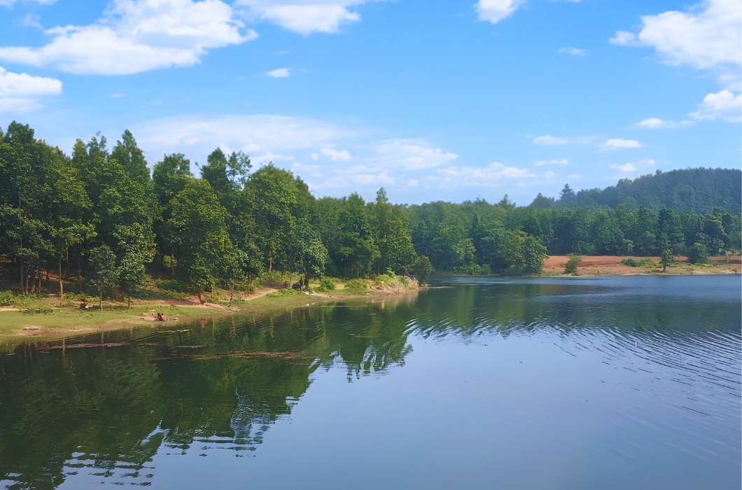 Khandarani Lake