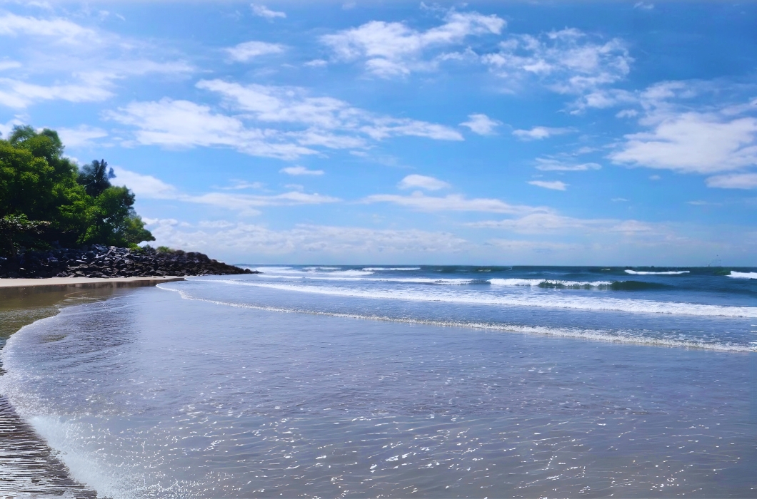 Kolavi Beach in Kerala