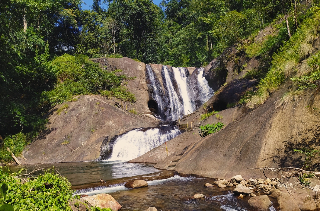 Kumbhavurutty Falls