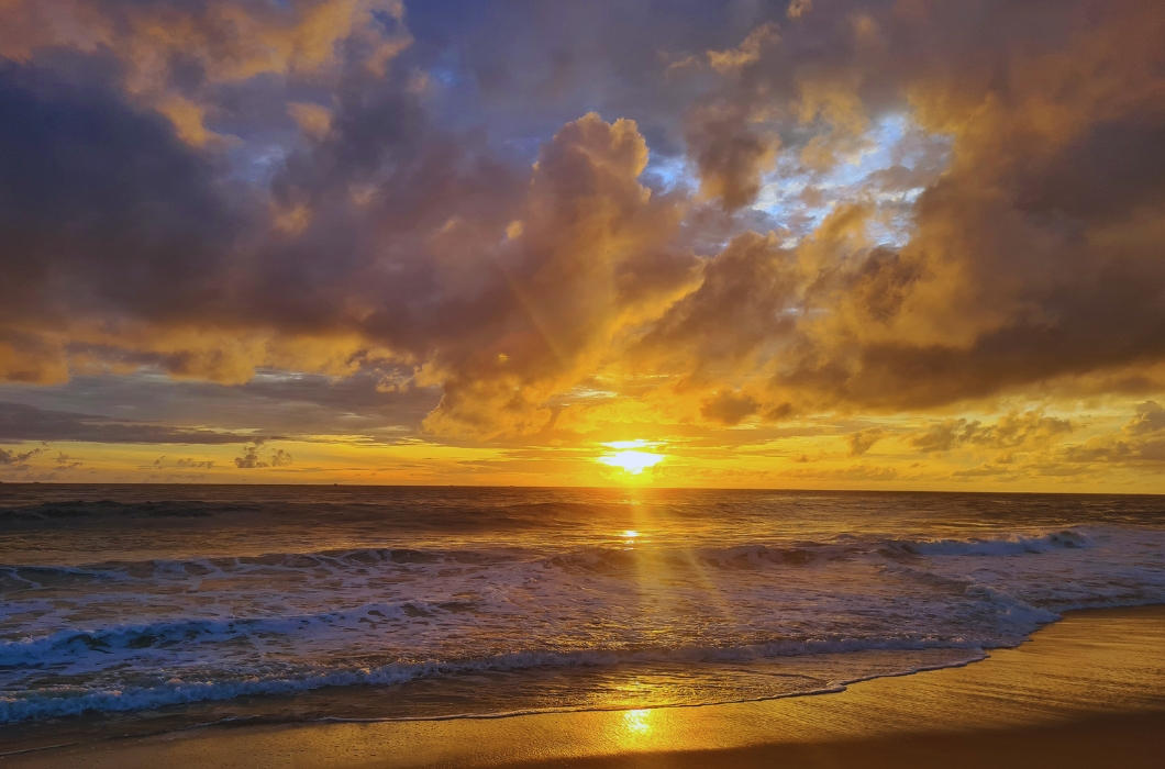 Pozhikkara Beach