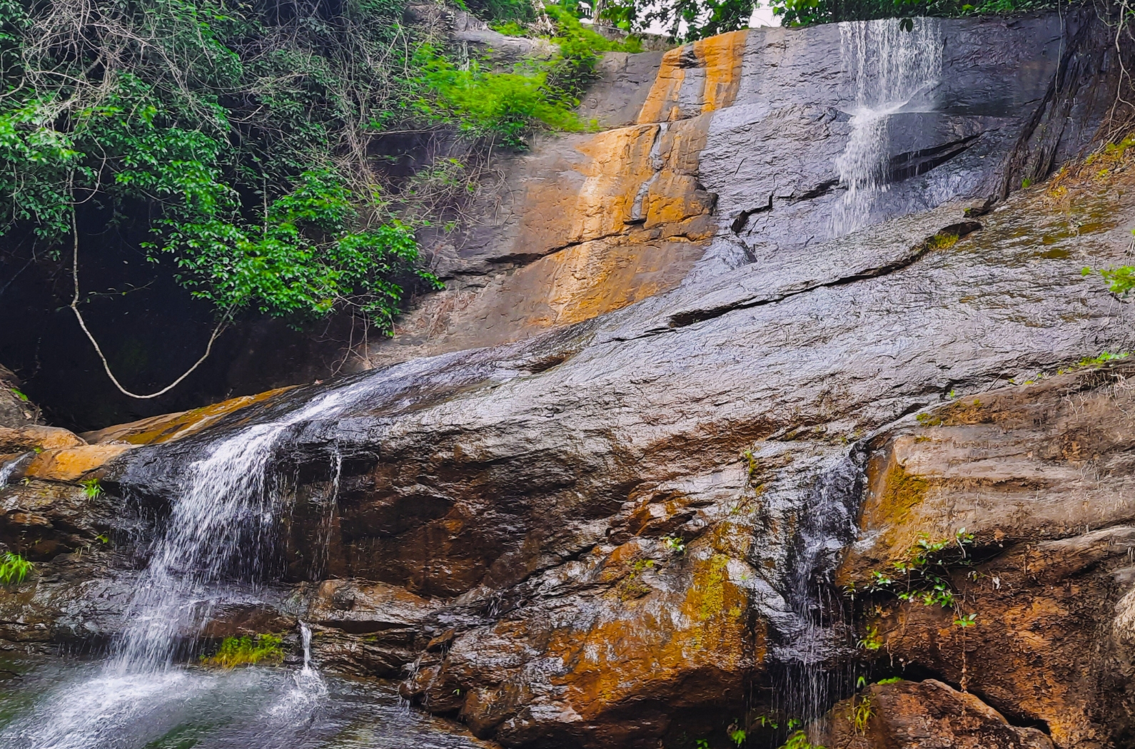 Areeckal waterfalls