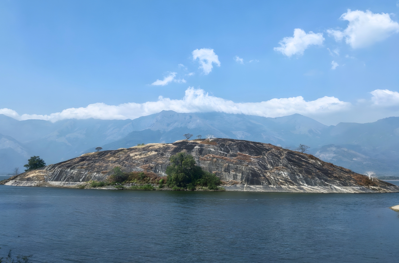 Malampuzha Dam view point