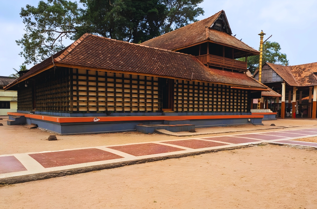 Mullakkal Rajarajeswari Temple