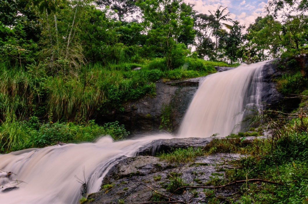 Nariyampara Triple Waterfalls