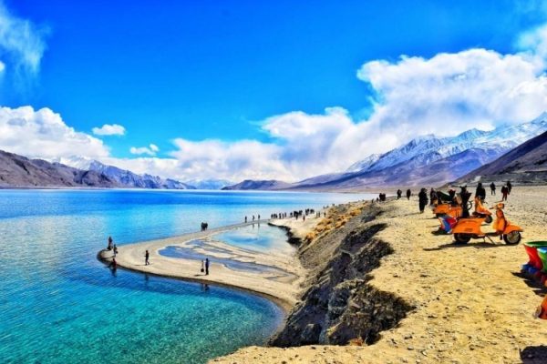 Awesome view of Pangong lake In Ladakh.